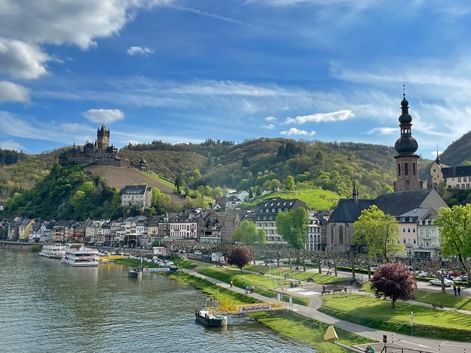 Hafen in Cochem auf der Moselsteig Wanderreise