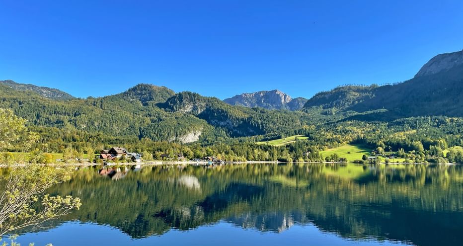 Autumnal reflection at the Grundlsee