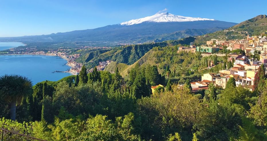 Panoramic view of the Aetna from Taormina