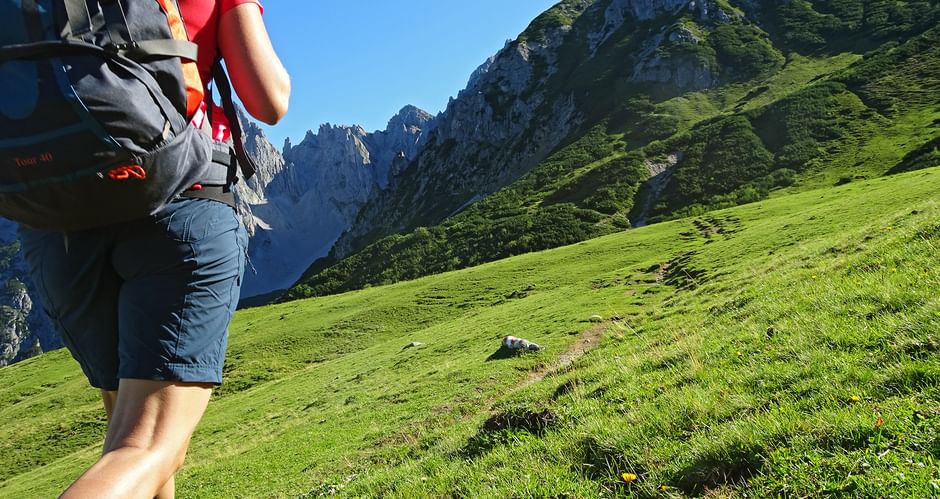 Wanderin auf dem Gosaukamm Wanderin auf dem Gosaukamm