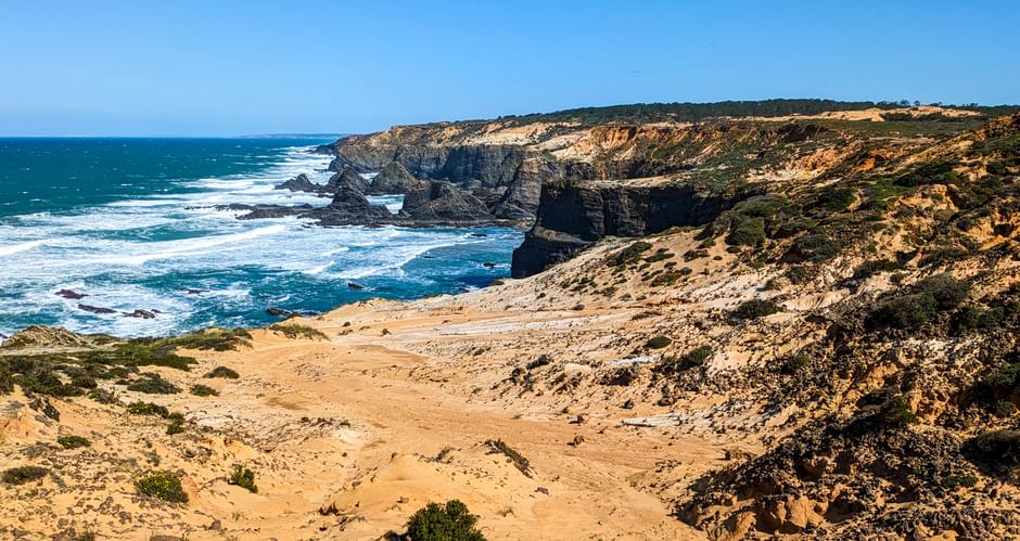 Steilklippe in Zamujeira do Mar